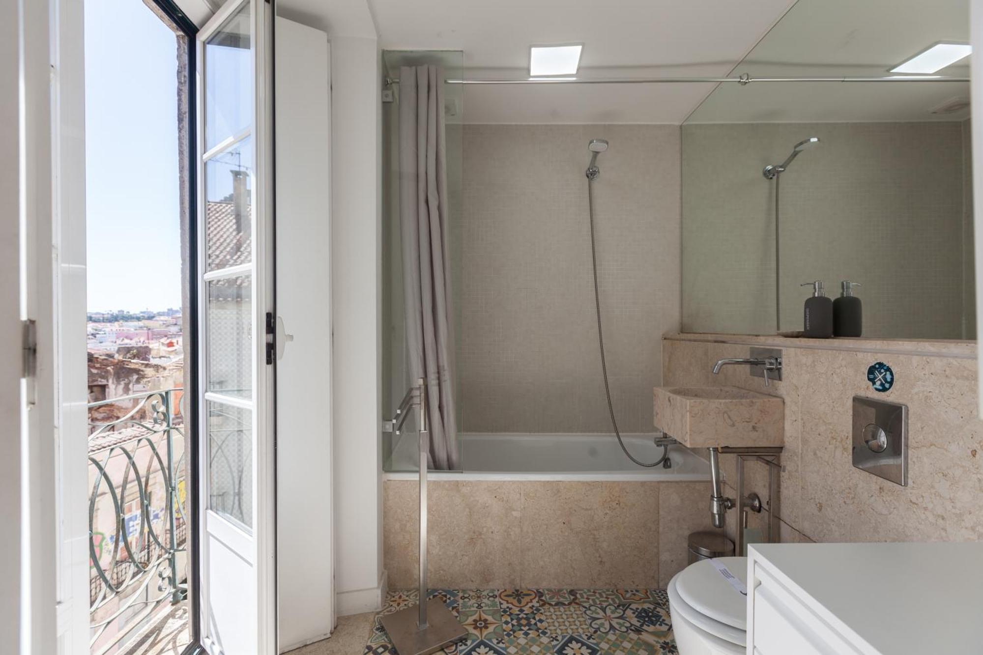 Apartamento Flh Castle Duplex With Terrace Lisboa Exterior foto